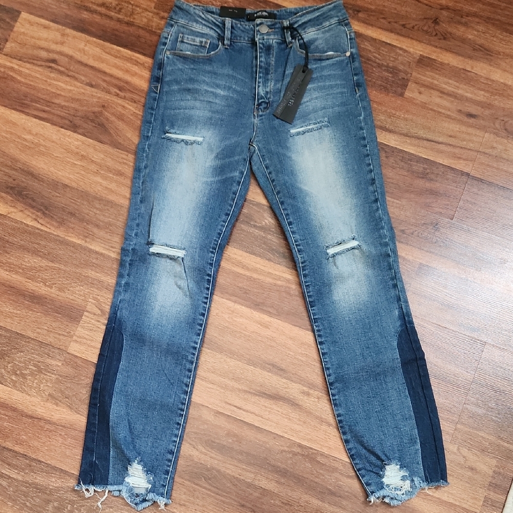 NWT Black Label High Waist Slim Straight Jeans Size 7